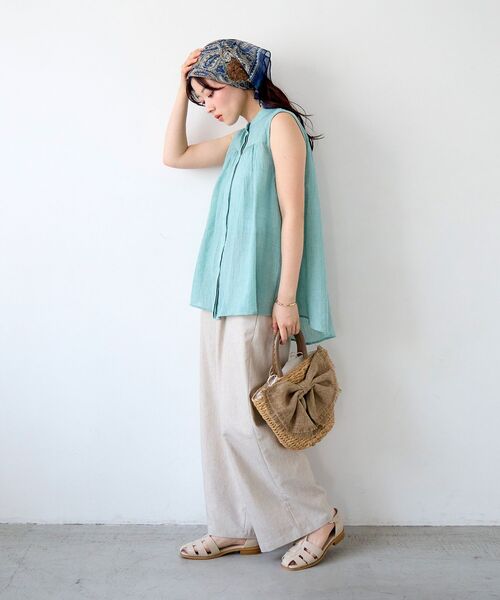 le.coeur blanc（ルクールブラン）の「《WEB限定アイテム》シフォンアソート柄スカーフ（バンダナ/スカーフ・レディース・ブラウン系その他2/ブルー系その他4/ホワイト系その他・FREE）」の21枚目の写真