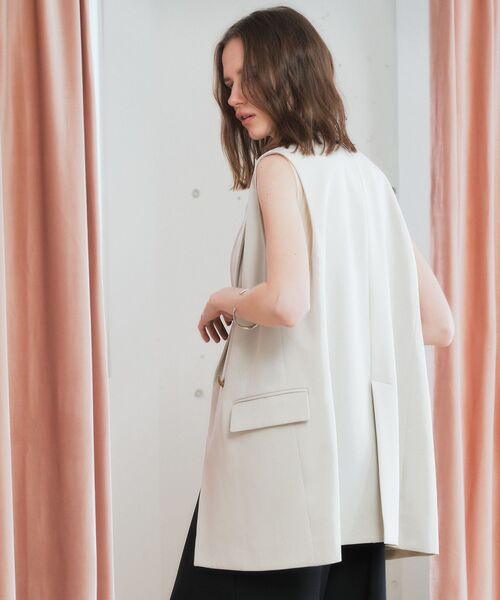 YECCA VECCA（イェッカヴェッカ）の「ドライタッチ金釦テーラードジレ（その他アウター・レディース・ライトベージュ/ブラウン/ブラック・FREE）」の8枚目の写真