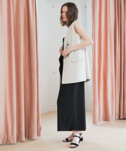 YECCA VECCA（イェッカヴェッカ）の「ドライタッチ金釦テーラードジレ（その他アウター・レディース・ライトベージュ/ブラウン/ブラック・FREE）」の11枚目の写真