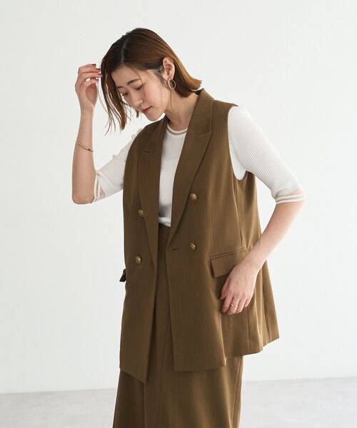 YECCA VECCA（イェッカヴェッカ）の「ドライタッチ金釦テーラードジレ（その他アウター・レディース・ライトベージュ/ブラウン/ブラック・FREE）」の15枚目の写真