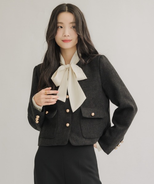 NEUNA（ヌナ）の「スプリングボタンジャケット（ノーカラージャケット・レディース・ライトブルー/アイボリー/ブラック・FREE）」の16枚目の写真