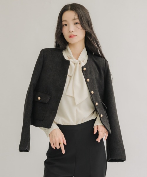 NEUNA（ヌナ）の「スプリングボタンジャケット（ノーカラージャケット・レディース・ライトブルー/アイボリー/ブラック・FREE）」の6枚目の写真