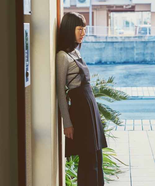 AFTERHOURS(アフターアワーズ)の「BACKLESS STRAP DRESS (BLACK)(ワンピース・レディース・ブラック・FREE)」の1枚目の写真