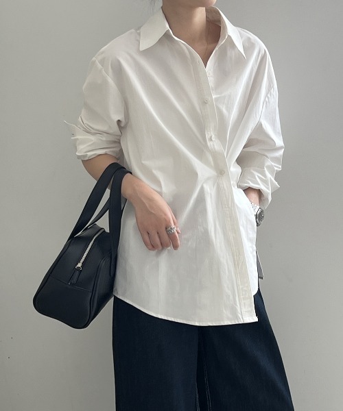 Aelina(エリナ)の「イレギュラースリット長袖シャツ(シャツ/ブラウス・レディース・ホワイト/ブルー・M/L)」の11枚目の写真