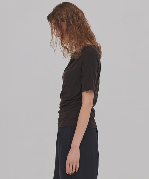 PUBLIC TOKYO（パブリックトウキョウ）の「【2026新作／大人気完売再入荷】ドレープハーフスリーブトップ（Tシャツ/カットソー・レディース・ライトグレー/ホワイト/ブラウン・FREE）」の10枚目の写真