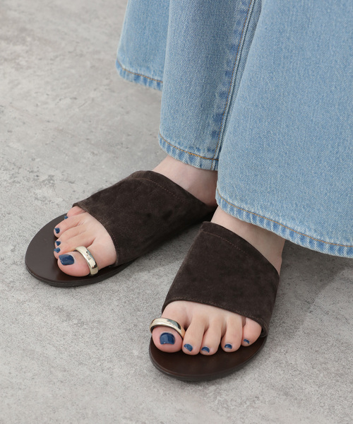 JOURNAL STANDARD relume(ジャーナルスタンダード レリューム)の「【NICOLAS LAINAS/ニコラスライナス】サムリングサンダル(サンダル・レディース・ブラウン/ブラック・38/37/36)」の3枚目の写真