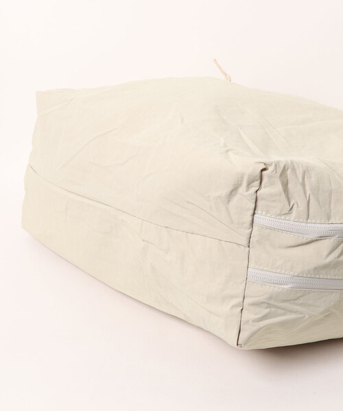 gossara(ゴサラ)の「【見た目以上の収納力】BIGワンショルダーBAG(ショルダーバッグ・レディース・ネイビー/アイボリー・FREE)」の5枚目の写真