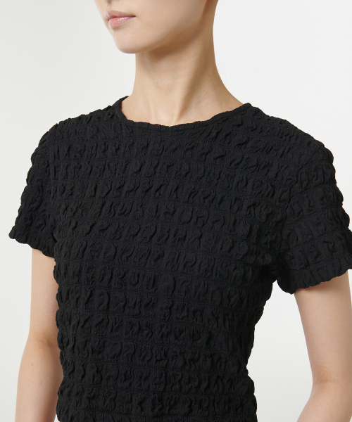 MUSINSA STANDARD WOMAN（ムシンサスタンダードウーマン）の「ウィメンズスモークドクロップTシャツ[ブラック]（Tシャツ/カットソー・レディース・その他・SMALL/MEDIUM/LARGE/X-SMALL）」の4枚目の写真