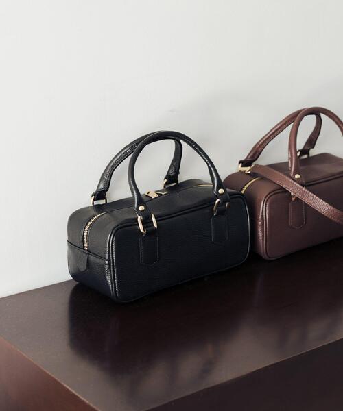 URBAN RESEARCH（アーバンリサーチ）の「レザースクエアボストンバッグ（ハンドバッグ・レディース・ブラック/ブラウン・-）」の2枚目の写真