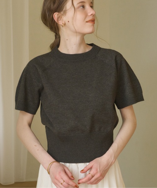 OLUN(オルン)の「half sleeve knit/ハーフスリーブニット(ニット/セーター・レディース・アイボリー/チャコールグレー/ブラウン/ベージュ/ピンク・MEDIUM/SMALL)」の2枚目の写真