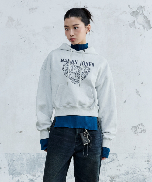 MAISON MINED(メゾンミネド)の「(W) DOODLE HEART CROP HOODIE MELANGE WHITE(パーカー・レディース・その他・SMALL/MEDIUM)」の7枚目の写真