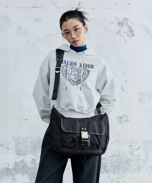 MAISON MINED(メゾンミネド)の「(W) DOODLE HEART CROP HOODIE MELANGE WHITE(パーカー・レディース・その他・SMALL/MEDIUM)」の8枚目の写真
