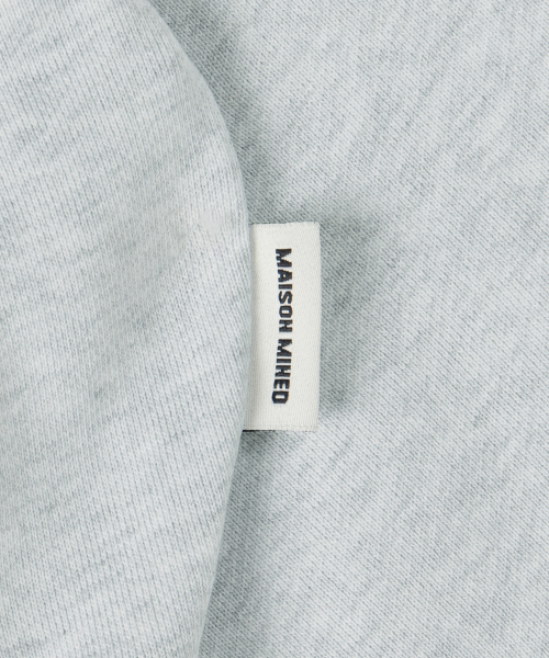 MAISON MINED(メゾンミネド)の「(W) DOODLE HEART CROP HOODIE MELANGE WHITE(パーカー・レディース・その他・SMALL/MEDIUM)」の6枚目の写真