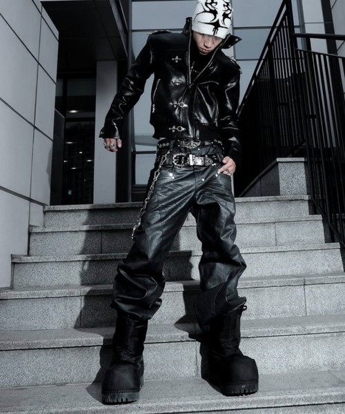 RICH(リッチ)の「【RICH】Machine-wax Flare Pant / 【リッチ】ダブルウエストフレアデニムパンツ(デニムパンツ・メンズ・ブラック・L/M)」の7枚目の写真