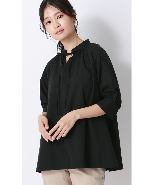 AOYAMA（アオヤマ）の「ハイネックギャザーリボンブラウス【涼】【5分袖】（Tシャツ/カットソー・レディース・キャメル/ブルー/ブラック・L/M）」の2枚目の写真
