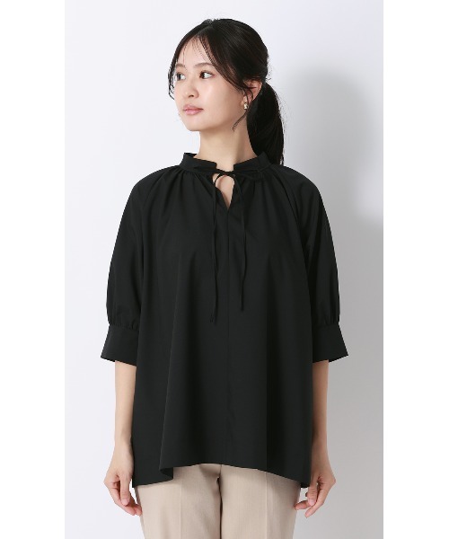 AOYAMA（アオヤマ）の「ハイネックギャザーリボンブラウス【涼】【5分袖】（Tシャツ/カットソー・レディース・キャメル/ブルー/ブラック・L/M）」の5枚目の写真
