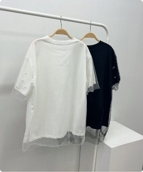 I.O.E（アイオイ）の「[韓国トレンド] チュール×パール2点セットT（Tシャツ/カットソー・レディース・ブラック/ホワイト・FREE）」の6枚目の写真