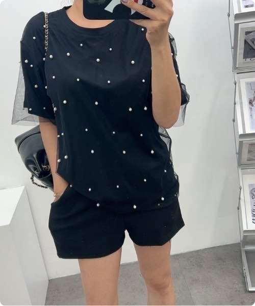 I.O.E（アイオイ）の「[韓国トレンド] チュール×パール2点セットT（Tシャツ/カットソー・レディース・ブラック/ホワイト・FREE）」の9枚目の写真