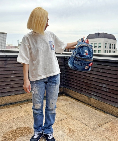 SNOOPY×OLD BETTY'S（スヌーピーカケルオールドベティーズ）の「スヌーピー【SNOOPY】Dumin Backpack (缶バッチ付き)（バックパック/リュック・レディース・ブルー・FREE）」の8枚目の写真
