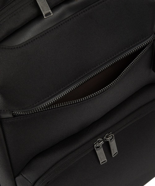 ACE(エース)の「シロン リュックサック ビジネスリュック B4 13.3インチPC セットアップ機能 18L 68943(ビジネスバッグ・メンズ・ブラック・FREE)」の9枚目の写真