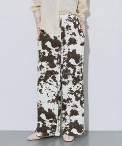 COW PATTERN MODERN TUCK PANTS（その他パンツ）｜Ameri（アメリ）の