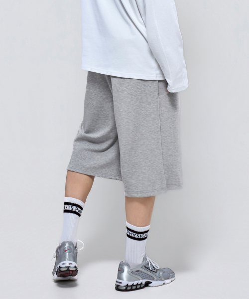 PHYSICAL GARMENTS（フィジカルガーメンツ）の「P2628 ガンヨンテンションピンタックバミューダパンツ [4COLOR]（その他パンツ・メンズ・チャコール/ブラック/グレー・LARGE/SMALL/XX-LARGE）」の4枚目の写真