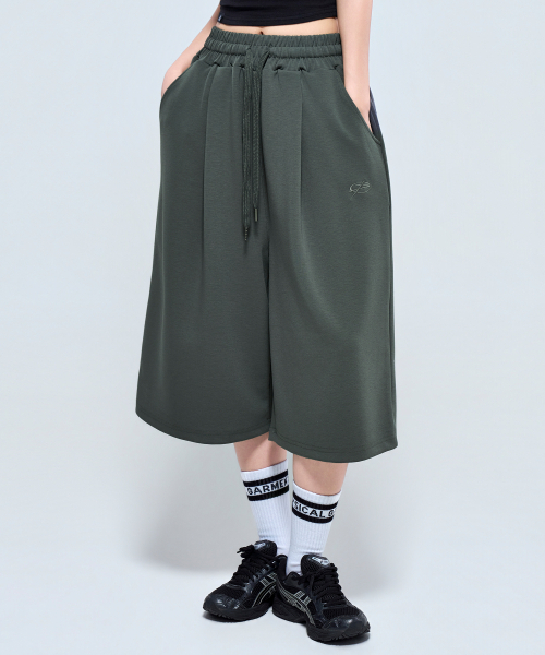 PHYSICAL GARMENTS（フィジカルガーメンツ）の「P2628 ガンヨンテンションピンタックバミューダパンツ [4COLOR]（その他パンツ・メンズ・チャコール/ブラック/グレー・LARGE/SMALL/XX-LARGE）」の10枚目の写真