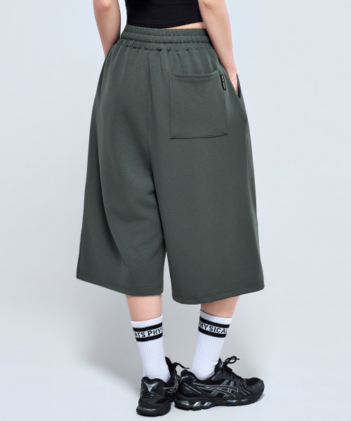 PHYSICAL GARMENTS（フィジカルガーメンツ）の「P2628 ガンヨンテンションピンタックバミューダパンツ [4COLOR]（その他パンツ・メンズ・チャコール/ブラック/グレー・LARGE/SMALL/XX-LARGE）」の12枚目の写真