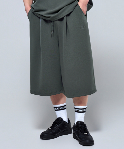 PHYSICAL GARMENTS（フィジカルガーメンツ）の「P2628 ガンヨンテンションピンタックバミューダパンツ [4COLOR]（その他パンツ・メンズ・チャコール/ブラック/グレー・LARGE/SMALL/XX-LARGE）」の18枚目の写真