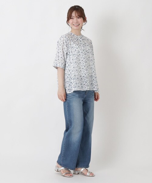 one'sterrace(ワンズテラス)の「キャンブリック 花柄5分袖ブラウス(シャツ/ブラウス・レディース・イエロー系8/アイボリー系8/ブルー系その他7/グリーン系その他6・02)」の11枚目の写真