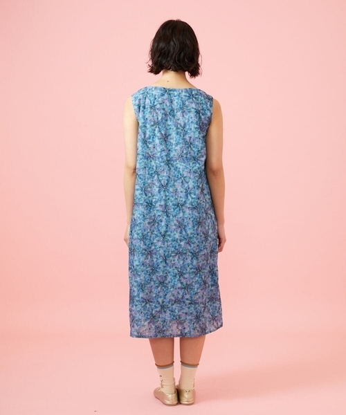 Jocomomola(ホコモモラ)の「Ilusion フラワー総刺繍ノースリーブワンピース(ワンピース・レディース・ブルー/ピンク・42/40)」の18枚目の写真