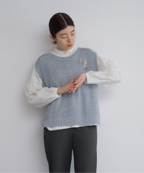 NOMBRE IMPAIR（ノンブルアンペール）の「メタリックヤーン　透かし編みメッシュベスト（ベスト・レディース・グレイッシュブルー/ネイビー・FREE）」の6枚目の写真