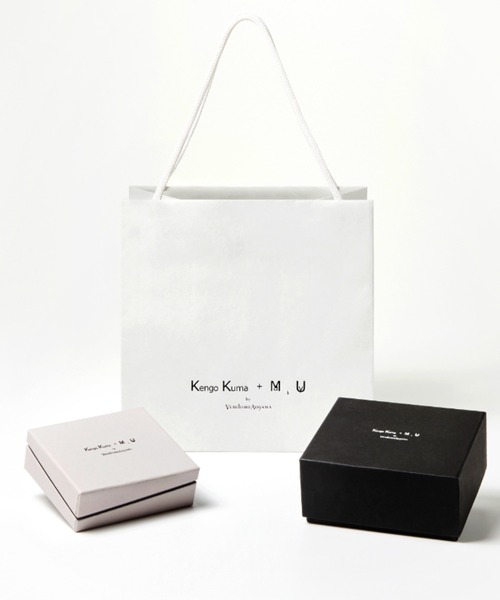 Kengo Kuma + MA,YU (ケンゴ クマ プラス マユ )の「ケンゴ クマ プラス マユ イヤリング(イヤリング・レディース・イエローゴールド・ONE SIZE)」の4枚目の写真