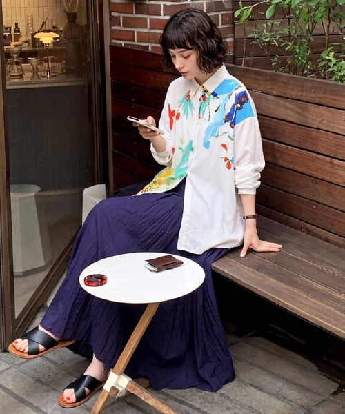 antiqua(アンティカ)の「アート柄 ロングシャツ(シャツ/ブラウス・レディース・ホワイト系その他・ONESIZE)」の7枚目の写真