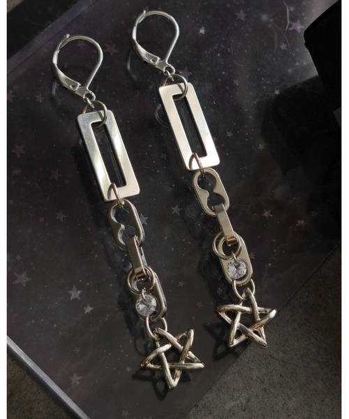 tone(トーン)の「【Mian.invitation】軌道を描くシルバーラインと星モチーフフレンチフックピアス ジルコニア|静かな軌道(MA)(ピアス(両耳用)・レディース・シルバー・FREE)」の5枚目の写真