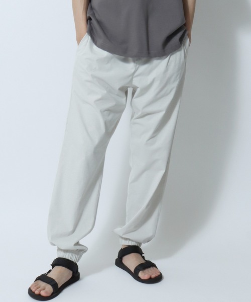 SITRY(シトリー)の「High Function Tapered Pants/マルチファンクション ストレッチ 吸水速乾 UVカット ジョガーパンツ テーパードパンツ イージーパンツ セットアップ対応(その他パンツ・メンズ・チャコール/オフホワイト/カーキ/グレー/ブラック・LL/M/L)」の2枚目の写真