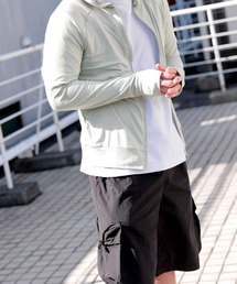 FashionBerry（ファッションベリー）の「UPF50+ フルジップ ラッシュガード パーカー メンズ 接触冷感 UVカット フード付き 指穴 ストレッチ 軽量（ラッシュガード）」