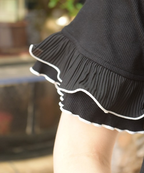 axes femme（アクシーズファム）の「プリーツフリルバイカラープルオーバー（Tシャツ/カットソー・レディース・ホワイト/ブラック/サックスブルー・FREE）」の7枚目の写真