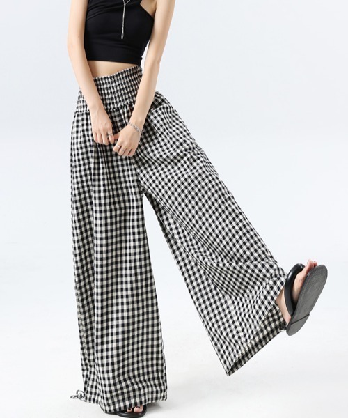 AMAJI(アマジ)の「シャーリング ウエストゴム バルーンパンツ(その他パンツ・レディース・ブラック/ライトピンク・SMALL/MEDIUM/LARGE/X-LARGE)」の4枚目の写真