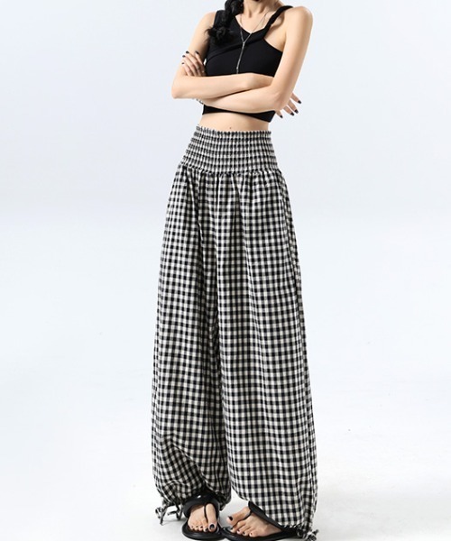 AMAJI(アマジ)の「シャーリング ウエストゴム バルーンパンツ(その他パンツ・レディース・ブラック/ライトピンク・SMALL/MEDIUM/LARGE/X-LARGE)」の3枚目の写真