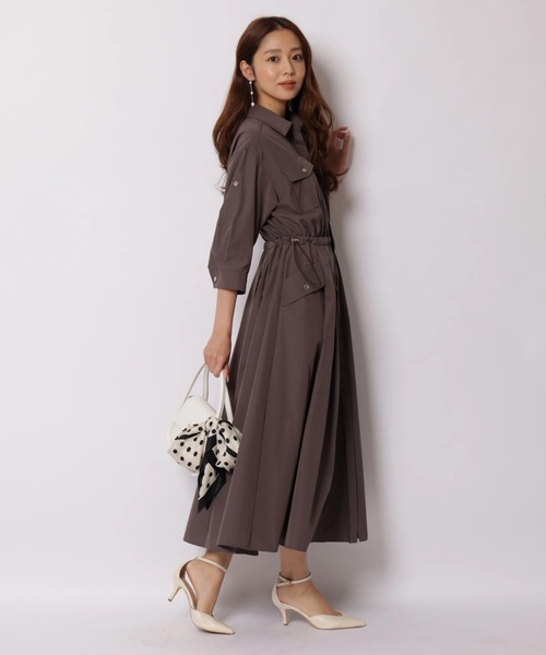 JUSGLITTY(ジャスグリッティー)の「ロールアップシャツワンピース(ワンピース・レディース・ブラウン系その他・2/1/0)」の8枚目の写真