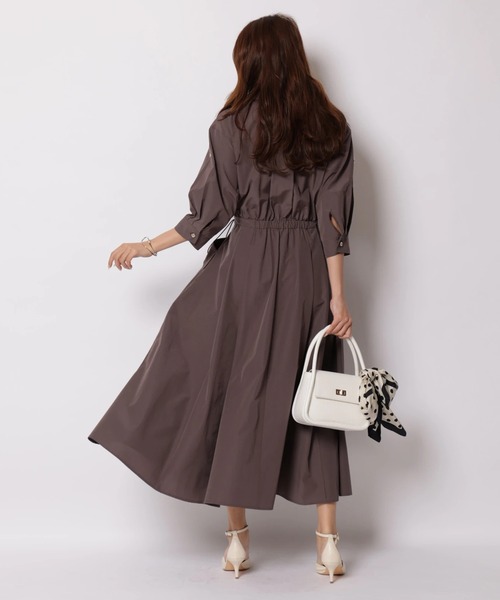 JUSGLITTY(ジャスグリッティー)の「ロールアップシャツワンピース(ワンピース・レディース・ブラウン系その他・2/1/0)」の9枚目の写真