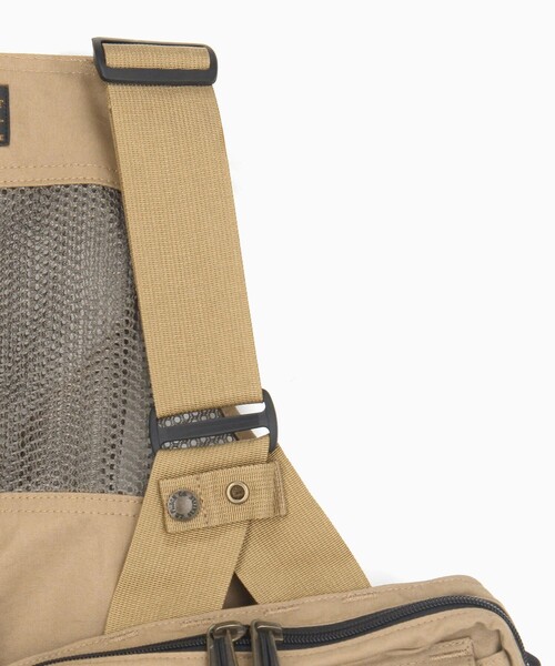 FILSON(フィルソン)の「FILSON/フィルソン Mesh Fishing Strap Vest/メッシュ フィッシング ストラップ ベスト(ベスト・メンズ・ブラウン・フリ-)」の4枚目の写真