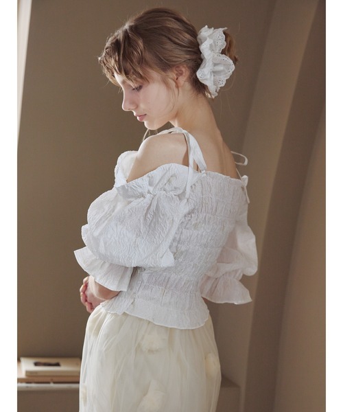 etre loin(エトルワン)の「Sheer jacquard off shoulder blouse / シアージャガードオフショルブラウス(シャツ/ブラウス・レディース・ピンク/ホワイト/ネイビー・M)」の6枚目の写真