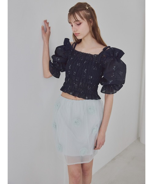etre loin(エトルワン)の「Sheer jacquard off shoulder blouse / シアージャガードオフショルブラウス(シャツ/ブラウス・レディース・ピンク/ホワイト/ネイビー・M)」の4枚目の写真