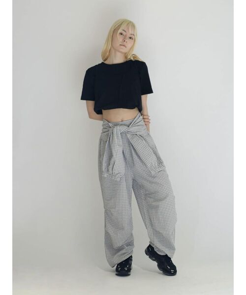 :ETHROF(イーサオブ)の「2WAY WAIST-WRAP SOCCER CHECK PANTS(その他パンツ・レディース・グレー/アイボリー・MEDIUM)」の20枚目の写真