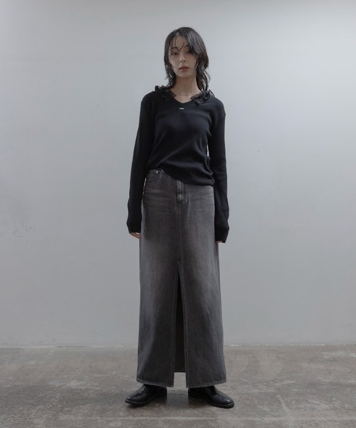 Eimee Law(エイミーロウ)の「フリルフーディーリブニット(ニット/セーター・レディース・アイボリー/ダークグレー/レッド/ブラック・FREE)」の21枚目の写真
