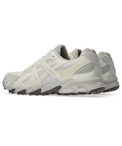 ASICS（アシックス）の「GEL-SONOMA TR62 / ゲルソノマ ティーアール62（スニーカー・メンズ・ホワイト系その他・26.5/25/26/25.5/23/23.5/27.5/22.5/24.5/27/24/28）」の6枚目の写真