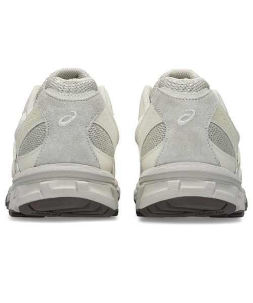 ASICS（アシックス）の「GEL-SONOMA TR62 / ゲルソノマ ティーアール62（スニーカー・メンズ・ホワイト系その他・26.5/25/26/25.5/23/23.5/27.5/22.5/24.5/27/24/28）」の8枚目の写真