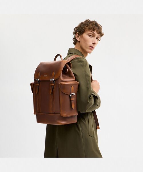 COACH（コーチ）の「ヒッチ バックパック・ラブド レザー（バックパック/リュック・メンズ・ブラウン系その他・ONE）」の3枚目の写真
